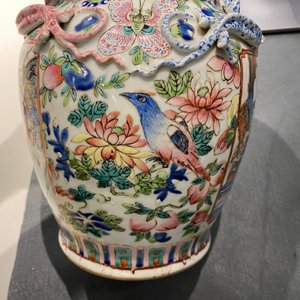Five Chinese famille rose vases, 19th C. — 照片 24