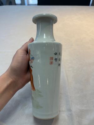 Five Chinese famille rose vases, Kangxi, Qianlong and Ju Ren Tang 居仁堂 mark, 19/20th C. — photo 2