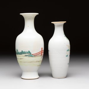 Five Chinese famille rose vases, Kangxi, Qianlong and Ju Ren Tang 居仁堂 mark, 19/20th C. — photo 14