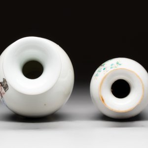 Five Chinese famille rose vases, Kangxi, Qianlong and Ju Ren Tang 居仁堂 mark, 19/20th C. — photo 16