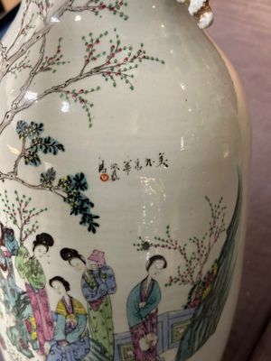 Five Chinese famille rose vases with figural design, 19/20th C. — foto 38