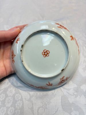 Five Chinese famille verte cups and saucers with floral design, 19th C. — photo 12