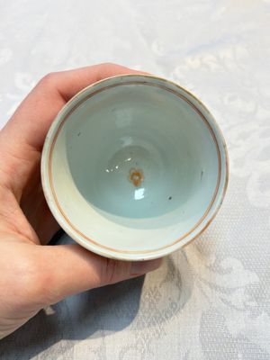 Five Chinese famille verte cups and saucers with floral design, 19th C. — photo 17