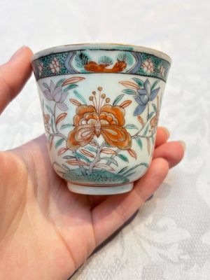 Five Chinese famille verte cups and saucers with floral design, 19th C. — photo 27