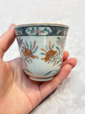 Five Chinese famille verte cups and saucers with floral design, 19th C. — photo 28