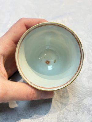 Five Chinese famille verte cups and saucers with floral design, 19th C. — photo 29