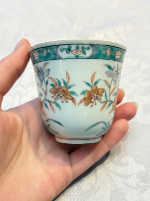 Five Chinese famille verte cups and saucers with floral design, 19th C. — photo 33