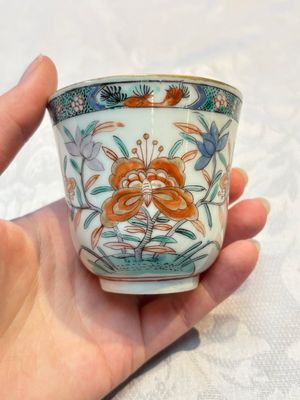 Five Chinese famille verte cups and saucers with floral design, 19th C. — photo 38