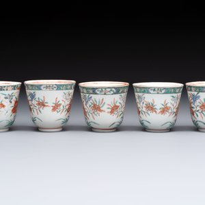 Five Chinese famille verte cups and saucers with floral design, 19th C. — photo 7
