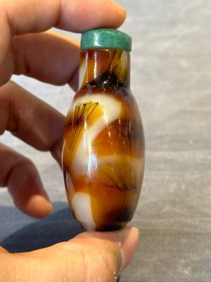 Five Chinese glass snuff bottles, 19/20th C. — 照片 27