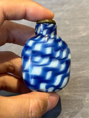 Five Chinese glass snuff bottles, 19/20th C. — 照片 32