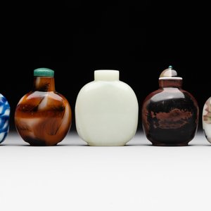 Five Chinese glass snuff bottles, 19/20th C. — 照片 2