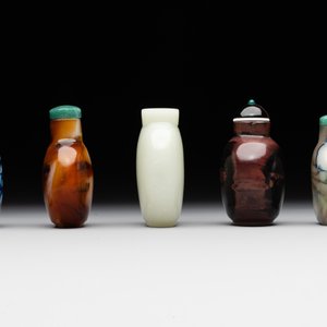 Five Chinese glass snuff bottles, 19/20th C. — 照片 5