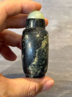 Five Chinese hardstone and glass snuff bottles, 19/20th C. — 照片 3