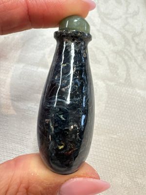 Five Chinese hardstone and glass snuff bottles, 20th C. — photo 3