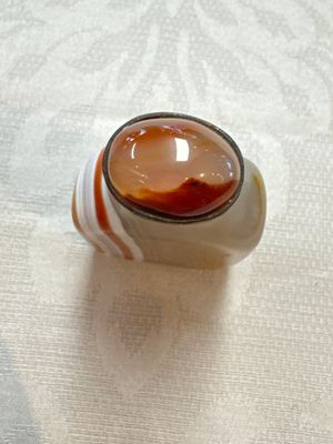 Five Chinese hardstone and glass snuff bottles, 20th C. — photo 35