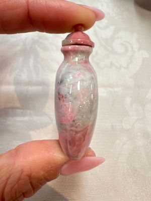 Five Chinese hardstone and glass snuff bottles, 20th C. — photo 10