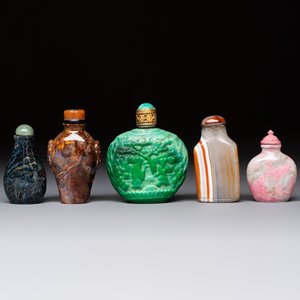 Five Chinese hardstone and glass snuff bottles, 20th C. — photo 2