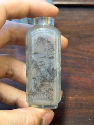 Five Chinese inside-painted glass snuff bottles, 20th C. — 照片 16