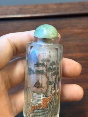 Five Chinese inside-painted glass snuff bottles, 20th C. — 照片 31