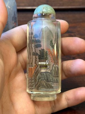 Five Chinese inside-painted glass snuff bottles, 20th C. — 照片 32
