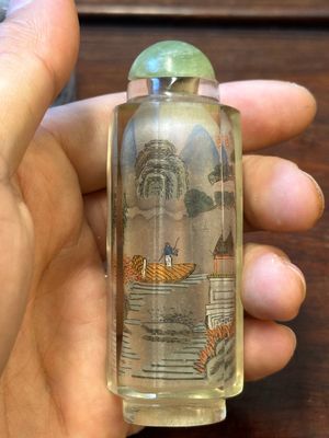 Five Chinese inside-painted glass snuff bottles, 20th C. — 照片 34