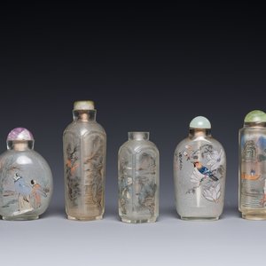 Five Chinese inside-painted glass snuff bottles, 20th C. — 照片 1
