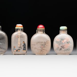 Five Chinese inside-painted glass snuff bottles, signed Ma Shaoxuan 馬少宣, Pu Ru 溥儒 and Ye Zhongsan 葉仲三, 20th C., one dated 1962 — photo 2