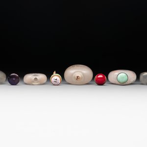 Five Chinese inside-painted glass snuff bottles, signed Ma Shaoxuan 馬少宣, Pu Ru 溥儒 and Ye Zhongsan 葉仲三, 20th C., one dated 1962 — photo 6
