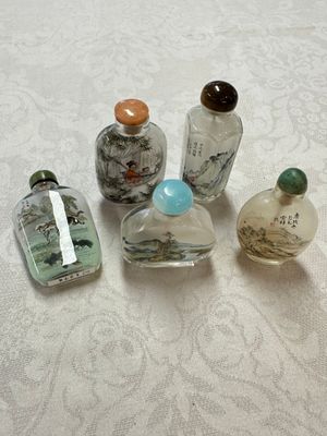 Five Chinese inside-painted snuff bottles, signed Chen Runpu 陈润璞 and Sun Xuecun 孙雪村, 20th C. — photo 1