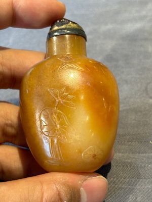Five Chinese jade and hardstone snuff bottles, 20th C. — 照片 26