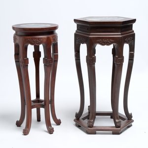 Five Chinese marble-topped hongmu stands, 20th C. — photo 14