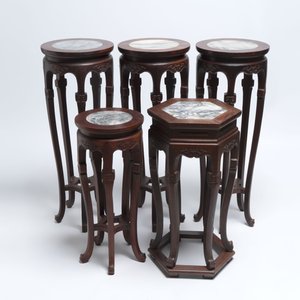 Five Chinese marble-topped hongmu stands, 20th C. — photo 2