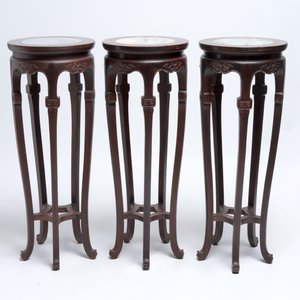 Five Chinese marble-topped hongmu stands, 20th C. — photo 6