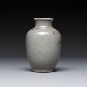 Five Chinese monochrome miniature vases, 19th C. — foto 15