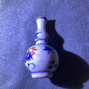Five Chinese mostly blue and white vases, Kangxi — 照片 18