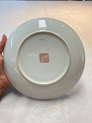 Five Chinese polychrome plates, signed Zou Furen 邹甫仁, dated 1989 — photo 17