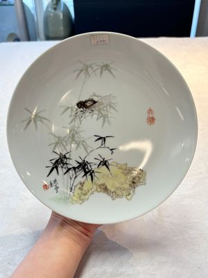 Five Chinese polychrome plates, signed Zou Furen 邹甫仁, dated 1989 — photo 19