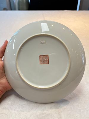 Five Chinese polychrome plates, signed Zou Furen 邹甫仁, dated 1989 — photo 29