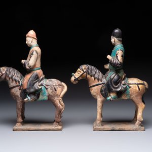 Five Chinese polychrome pottery figures, Sui/Tang/Ming — photo 17