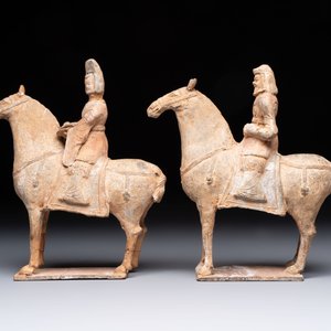 Five Chinese polychrome pottery figures, Sui/Tang/Ming — photo 3