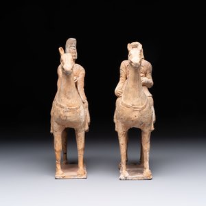 Five Chinese polychrome pottery figures, Sui/Tang/Ming — photo 6