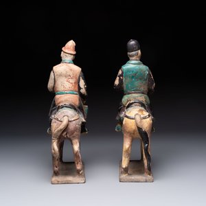 Five Chinese polychrome pottery figures, Sui/Tang/Ming — photo 18