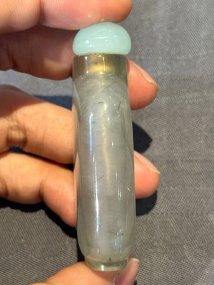 Five Chinese rock crystal and needle agate snuff bottles, Qing — foto 11