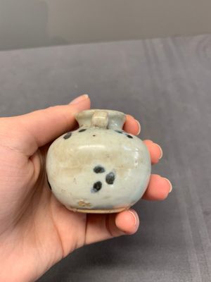 Five Chinese russet-splashed Longquan celadon jarlets, Song/Yuan — photo 21