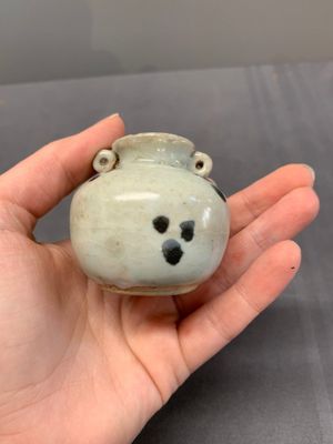 Five Chinese russet-splashed Longquan celadon jarlets, Song/Yuan — photo 22