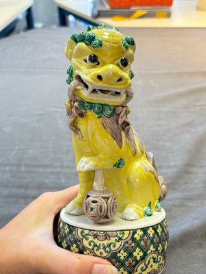 Five Chinese sancai-glazed wares, Kangxi and later — photo 12