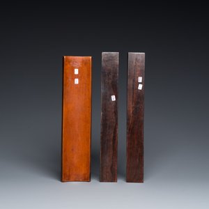 Five Chinese scholar's objects in bamboo, bone, inlaid wood and soapstone, 19/20th C. — 照片 3