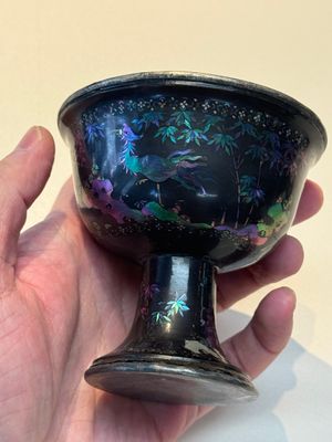 Five Chinese silver-lined laque burgauté stem cups and a bowl, 18th C. — photo 25