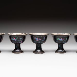 Five Chinese silver-lined laque burgauté stem cups and a bowl, 18th C. — photo 11